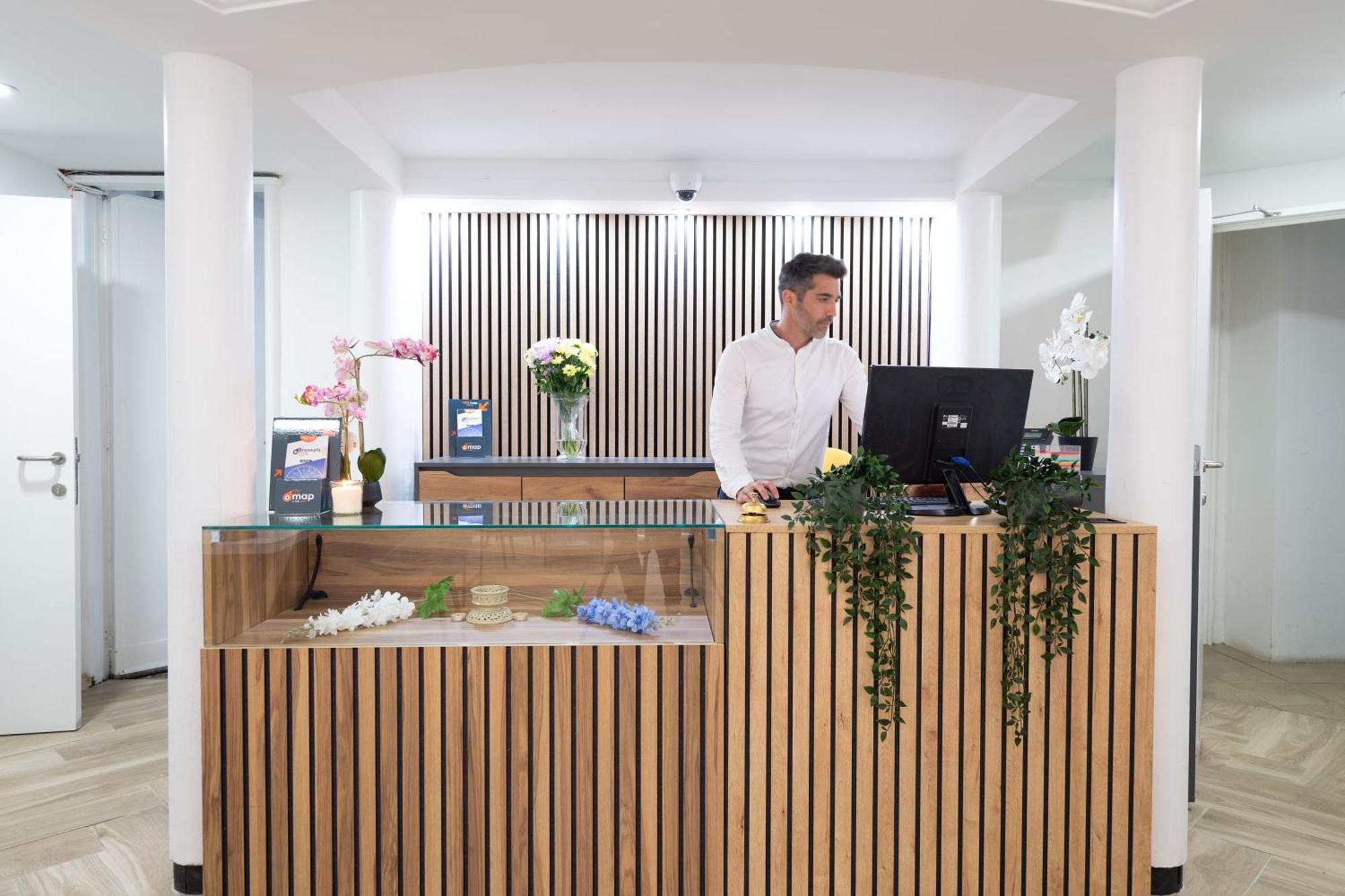 Hotel Abberdeen Brussels Ngoại thất bức ảnh